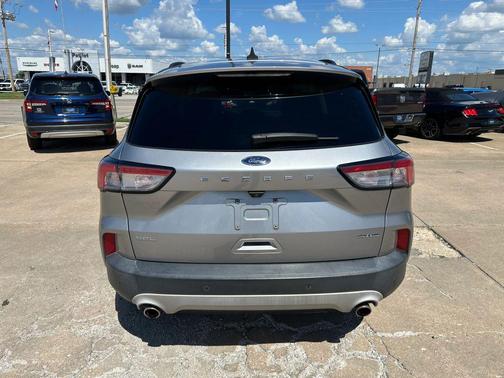 Iconic Silver Metallic 2021 Ford Escape SEL