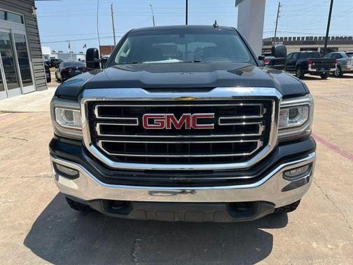 Onyx Black 2018 GMC Sierra 1500 SLE