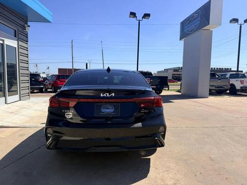 Aurora Black 2023 Kia Forte GT-Line