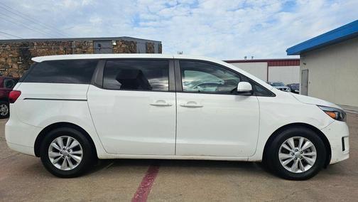 Clear White 2017 Kia Sedona LX