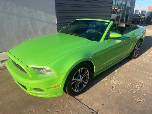 2014 Ford Mustang V6 Premium