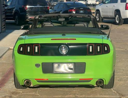 2014 Ford Mustang V6 Premium