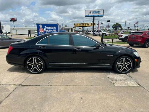 Black 2011 Mercedes-Benz S-Class S 63 AMG Sedan 4D
