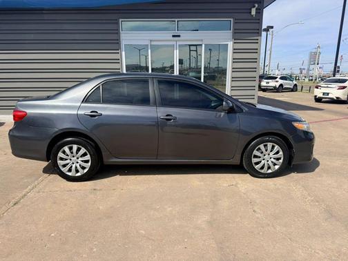 Magnetic Gray Metallic 2012 Toyota Corolla LE
