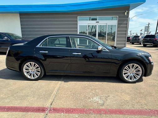 Black 2011 Chrysler 300 Limited