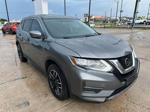 Gun Metallic 2017 Nissan Rogue S