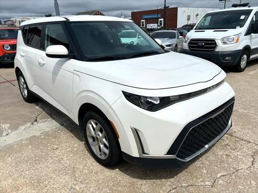 2024 Kia Soul LX