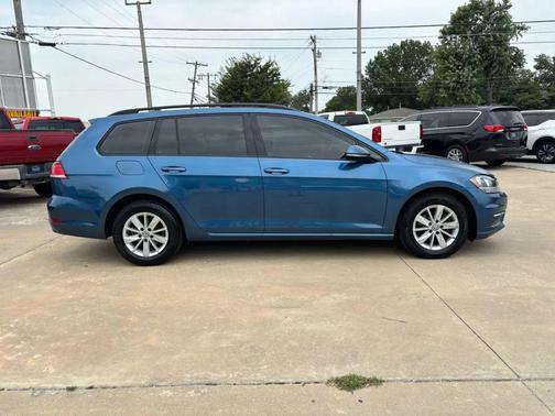 2019 Volkswagen Golf SportWagen TSI SE