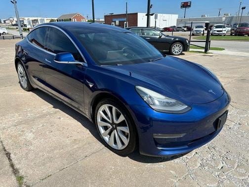 Deep Blue Metallic 2018 Tesla Model 3 Long Range
