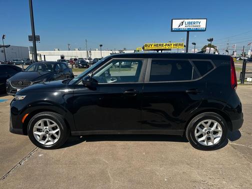 2022 Kia Soul LX