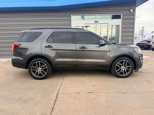 2019 Ford Explorer Sport