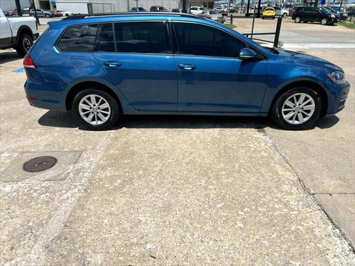 2019 Volkswagen Golf SportWagen TSI SE