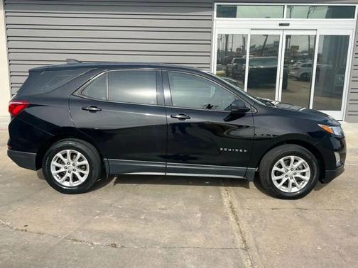 Mosaic Black Metallic 2018 Chevrolet Equinox LS