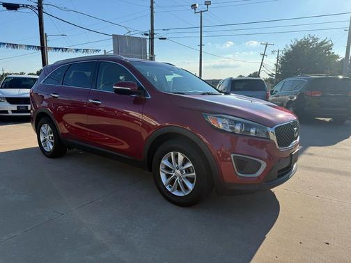 2016 Kia Sorento LX