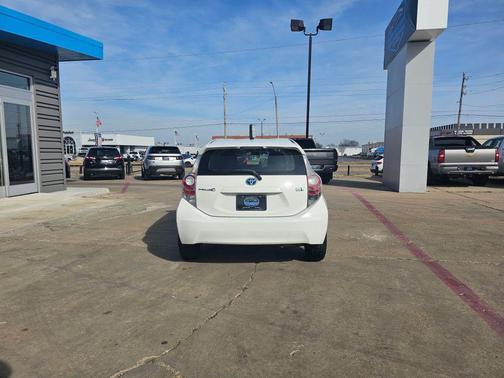 2013 Toyota Prius c Two