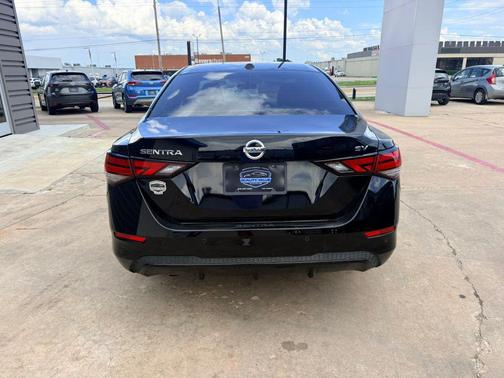 Super Black 2022 Nissan Sentra SV