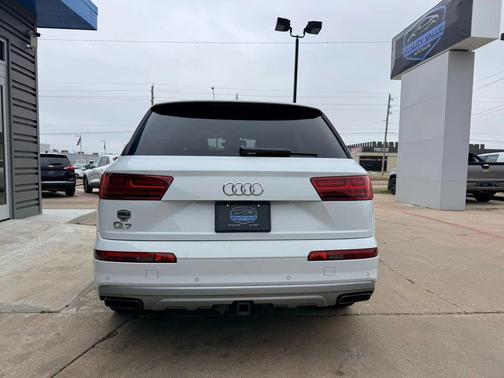 2019 Audi Q7 55 Prestige