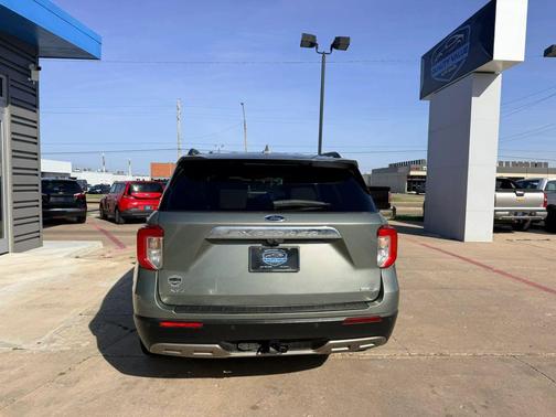 Silver Spruce Metallic 2020 Ford Explorer XLT