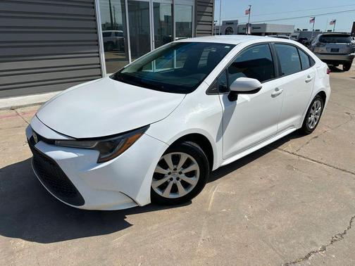 White 2022 Toyota Corolla LE