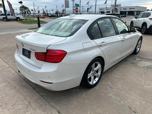 White 2014 BMW 328 328i Sedan 4D