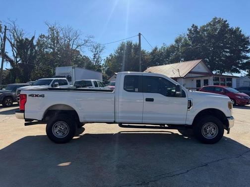 White 2018 Ford F-250 XLT