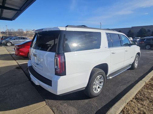 2017 GMC Yukon XL SLT