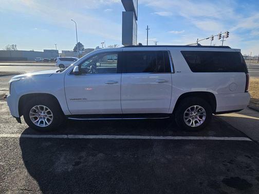 2017 GMC Yukon XL SLT
