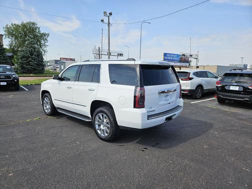 WHITE 2015 GMC Yukon Denali