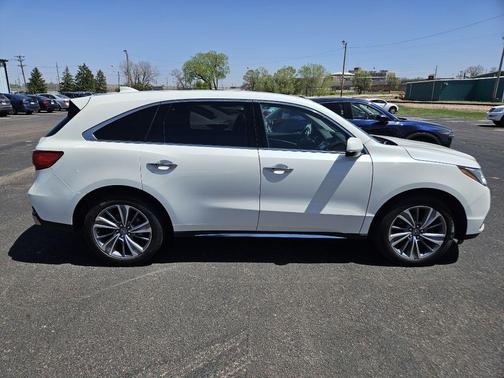 White Diamond Pearl 2017 Acura MDX 3.5L w/Technology Package