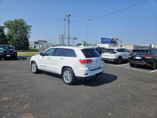 2017 Jeep Grand Cherokee Summit