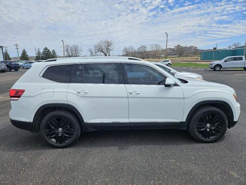 2019 Volkswagen Atlas 3.6L SEL Premium