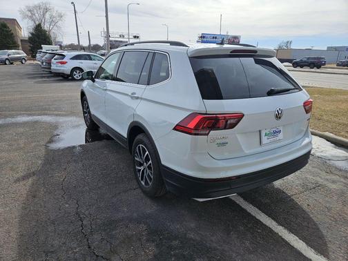 2019 Volkswagen Tiguan 2.0T SE 4MOTION