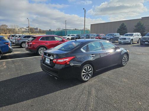 2017 Nissan Altima 2.5 SV