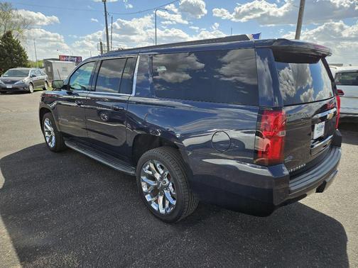 BLUE 2017 Chevrolet Suburban LT
