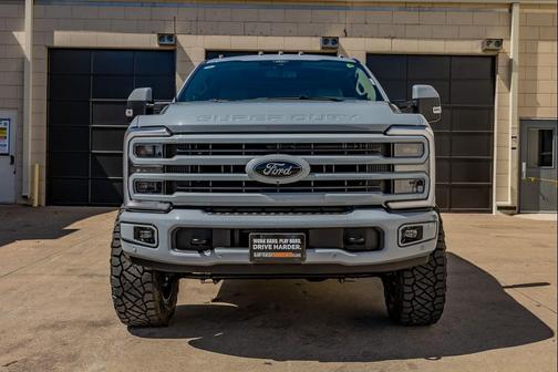 2026 Ford F-250 Platinum
