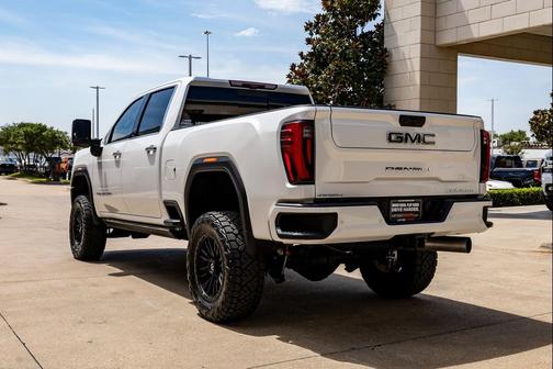 White Frost Tricoat 2024 GMC Sierra 2500 Denali Ultimate