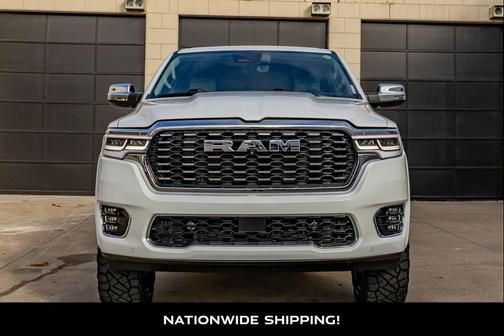 Ivory White Tri-Coat Pearlcoat 2025 RAM 1500 ST