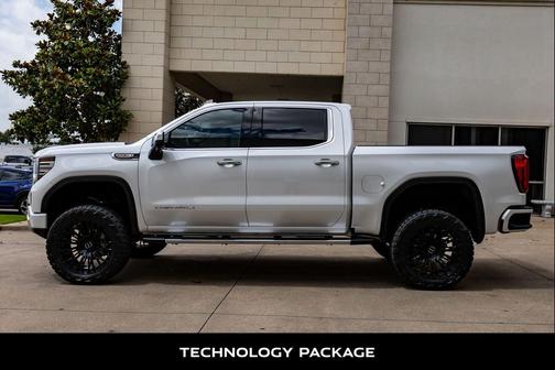 White Frost Tricoat 2025 GMC Sierra 1500 Denali