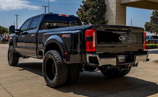 Agate Black 2024 Ford F-350 Lariat
