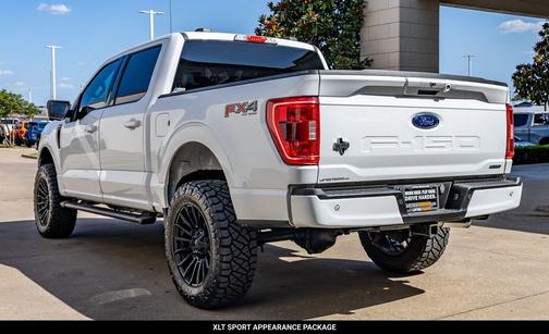 Oxford White 2023 Ford F-150 XLT