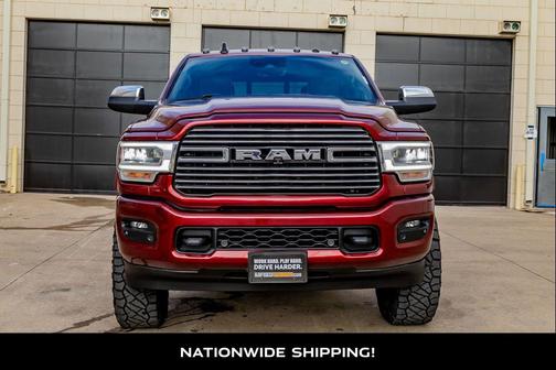 2019 RAM 3500 Laramie Crew Cab 4x4 8' Box