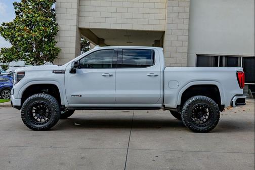 Summit White 2022 GMC Sierra 1500 AT4