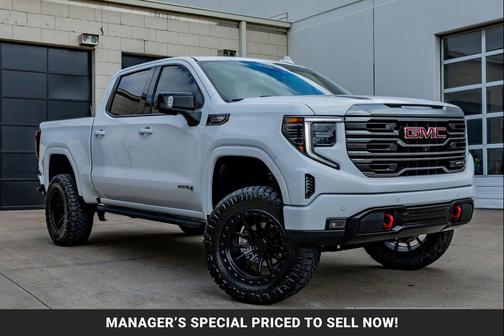 Summit White 2022 GMC Sierra 1500 AT4