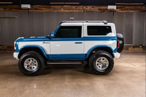 Peak Blue 2024 Ford Bronco Heritage Limited Edition