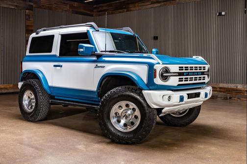 Peak Blue 2024 Ford Bronco Heritage Limited Edition