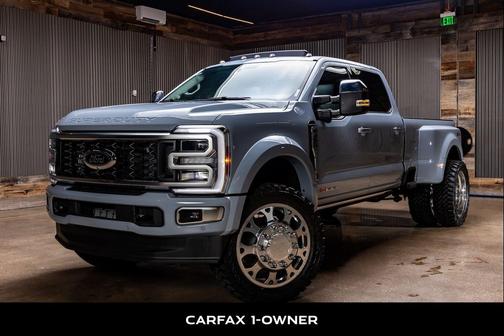 Glacier Gray Metallic Tri-Coat 2026 Ford F-450 Platinum