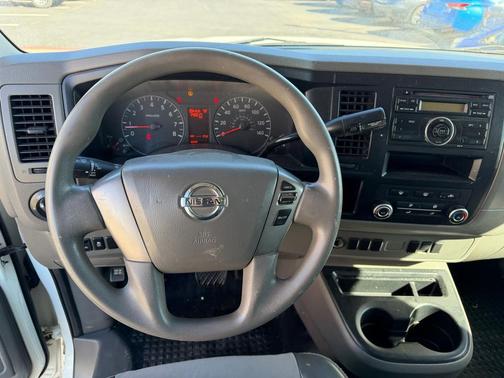 2017 Nissan NV Cargo NV2500 HD SV V6