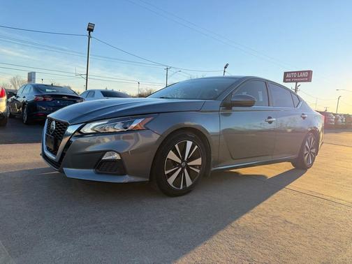 2021 Nissan Altima 2.5 SV