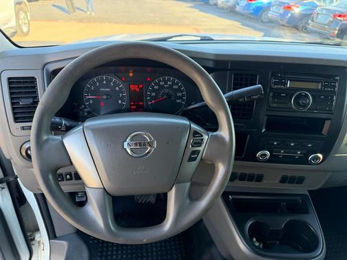 2016 Nissan NV Cargo NV2500 HD S V6