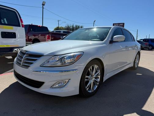 2013 Hyundai Genesis 3.8